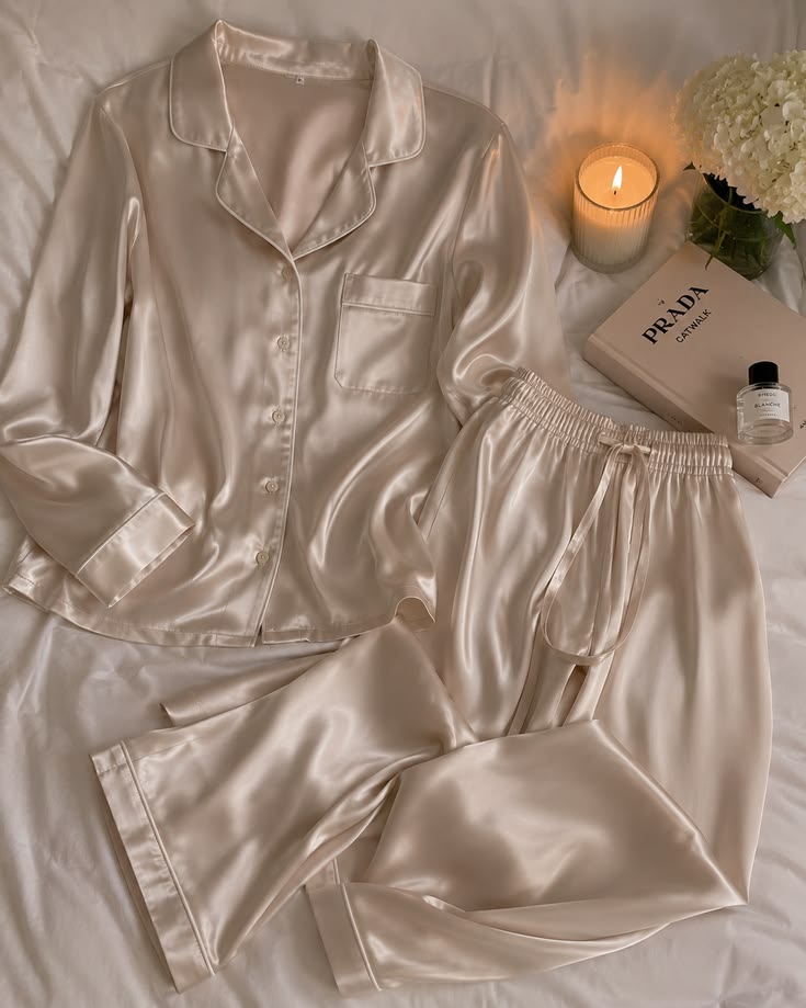 don't wear polyester pyjamas to bed 