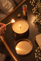 MISAANJH NINDRA CANDLE - LAVENDER, ROSEMARY & SAGE SCENT