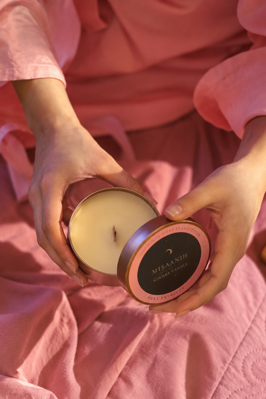 MISAANJH NINDRA CANDLE - LAVENDER, ROSEMARY & SAGE SCENT